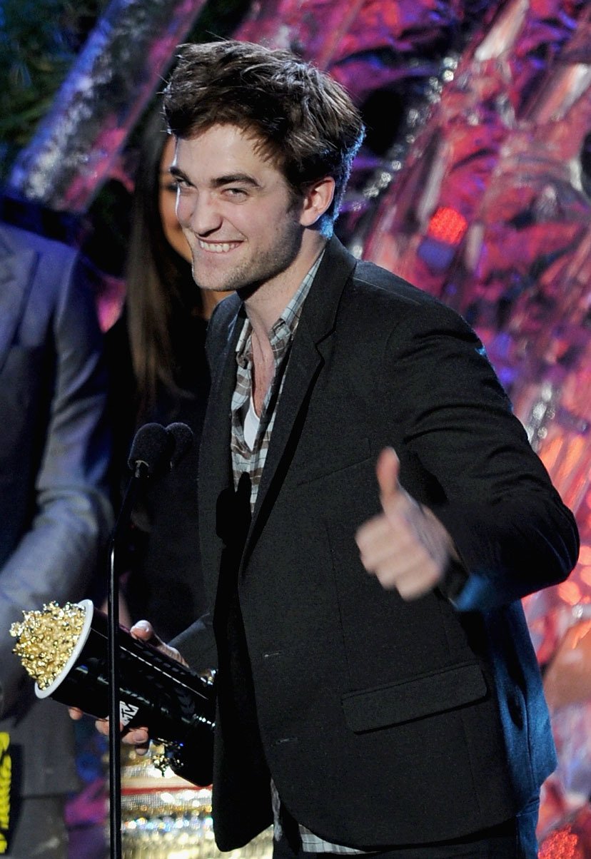 Фото - 2011 MTV Movie Awards: 828x1204 / 175 Кб