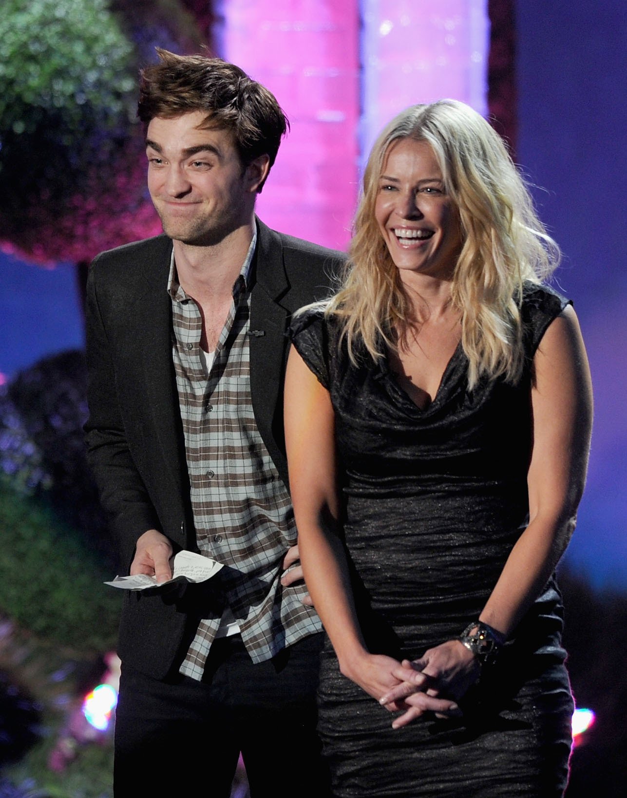 Фото - 2011 MTV Movie Awards: 1287x1636 / 296 Кб