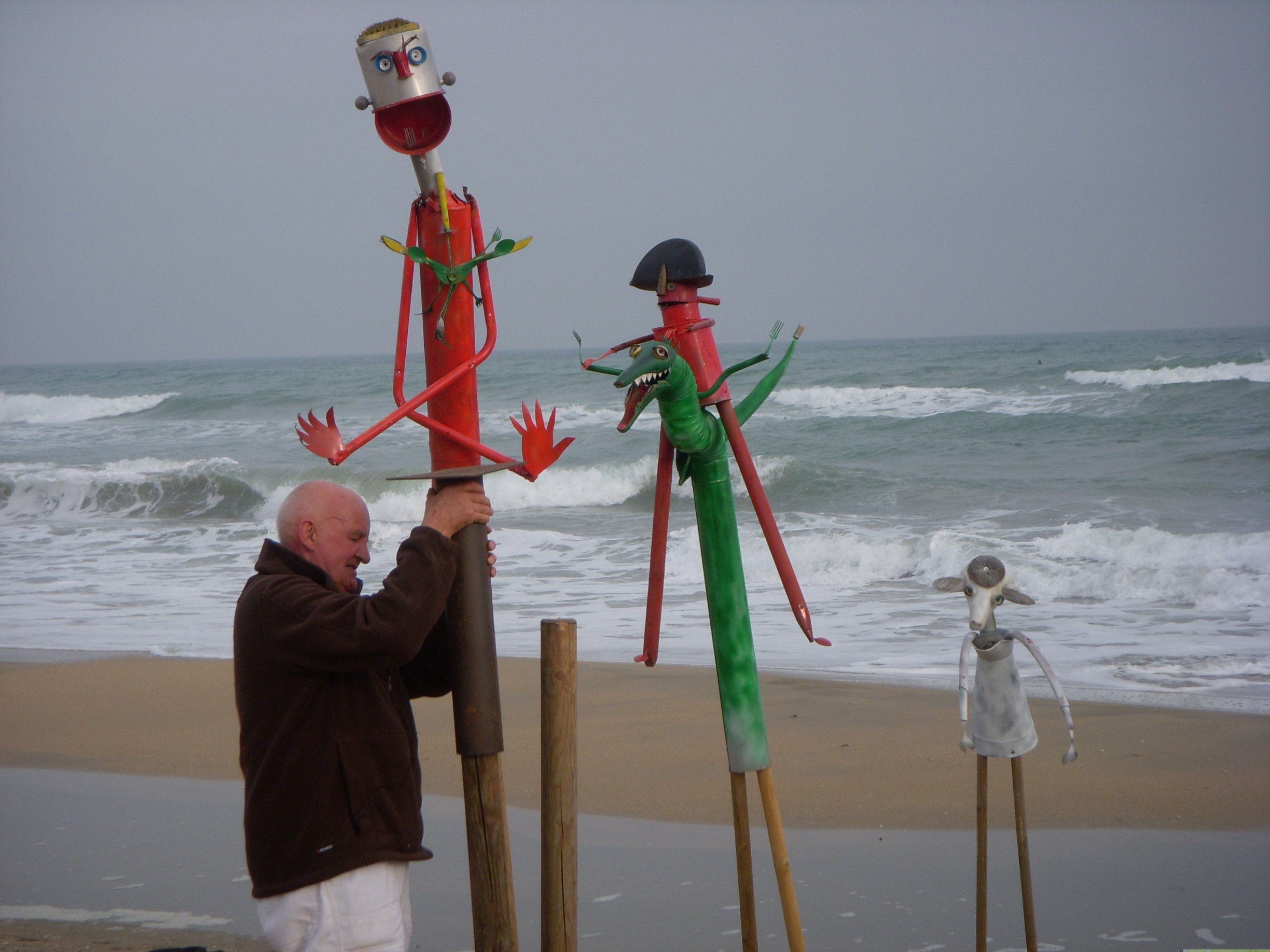 Фото - Artist in the Margin: 2448x1836 / 487 Кб