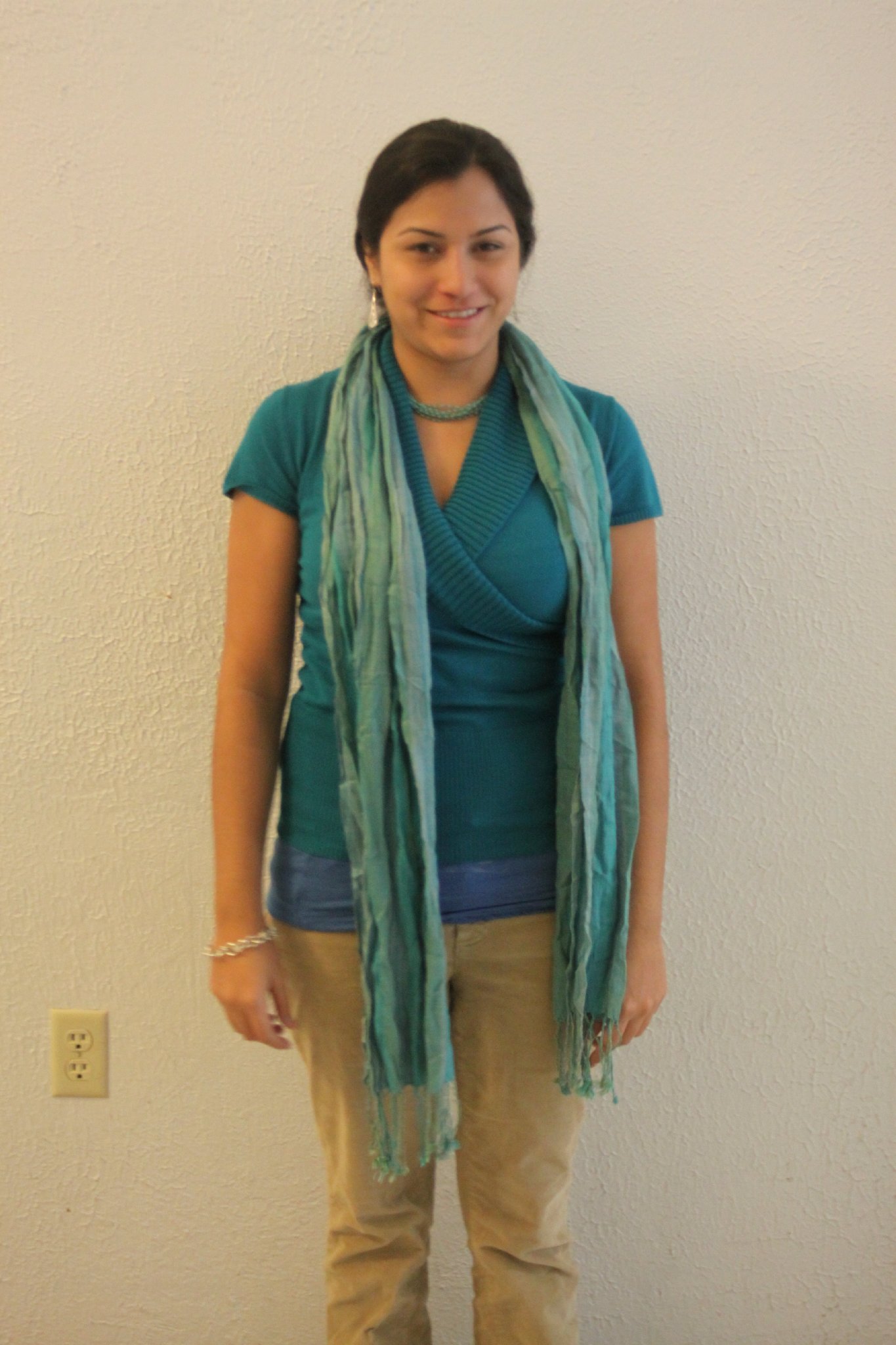 Фото - Hide: 1365x2048 / 302 Кб