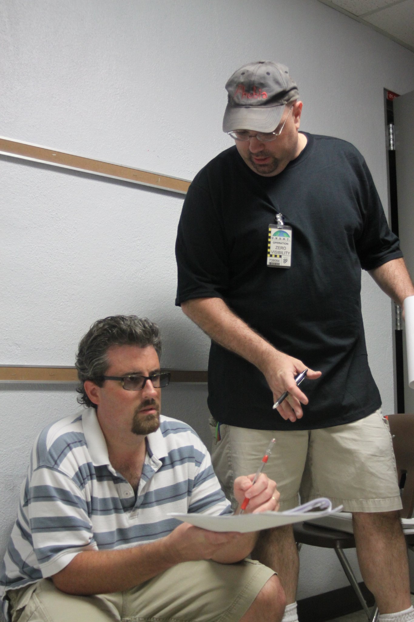 Фото - Hide: 1365x2048 / 350 Кб