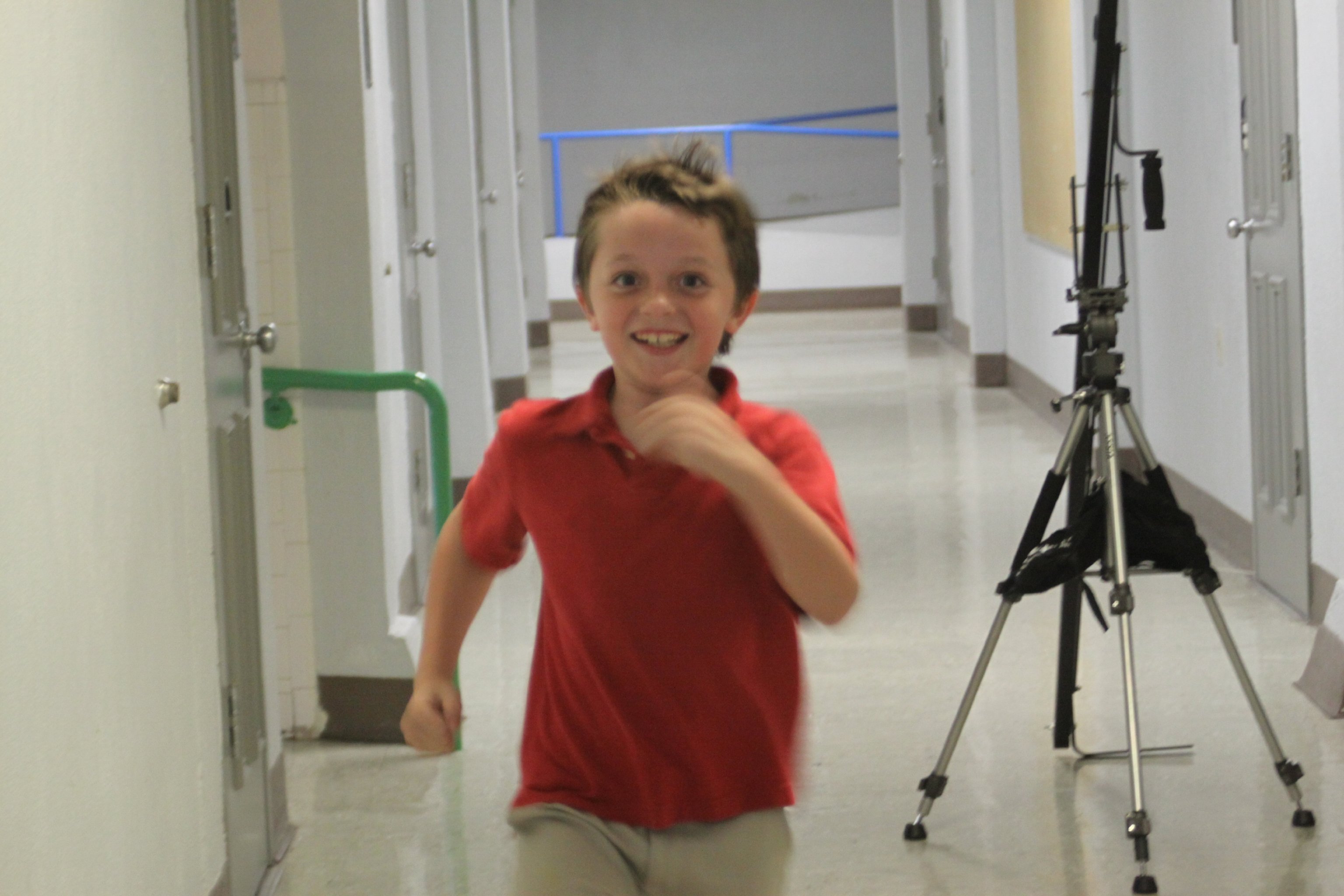 Фото - Hide: 3072x2048 / 575 Кб