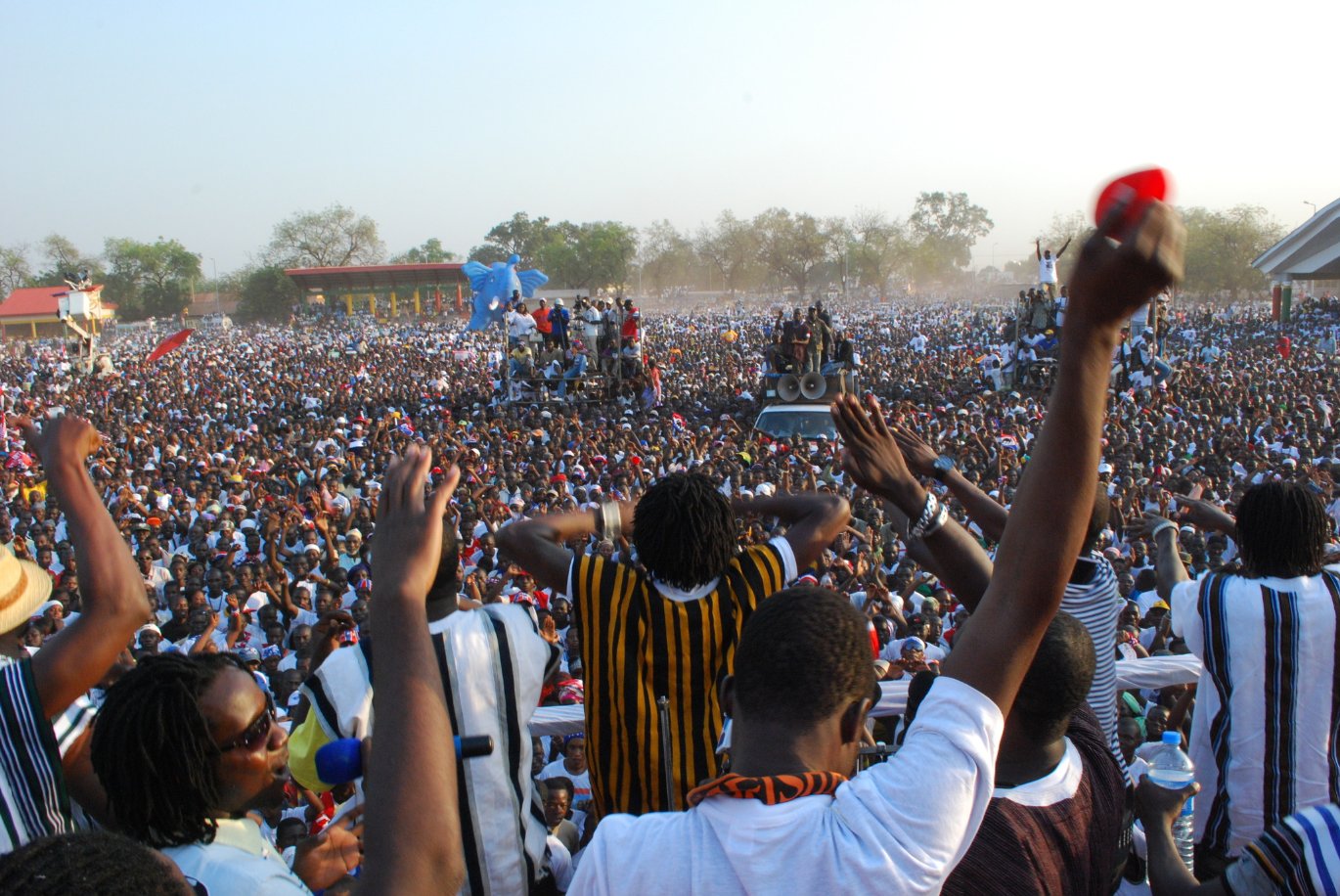Фото - An African Election: 1370x916 / 273 Кб