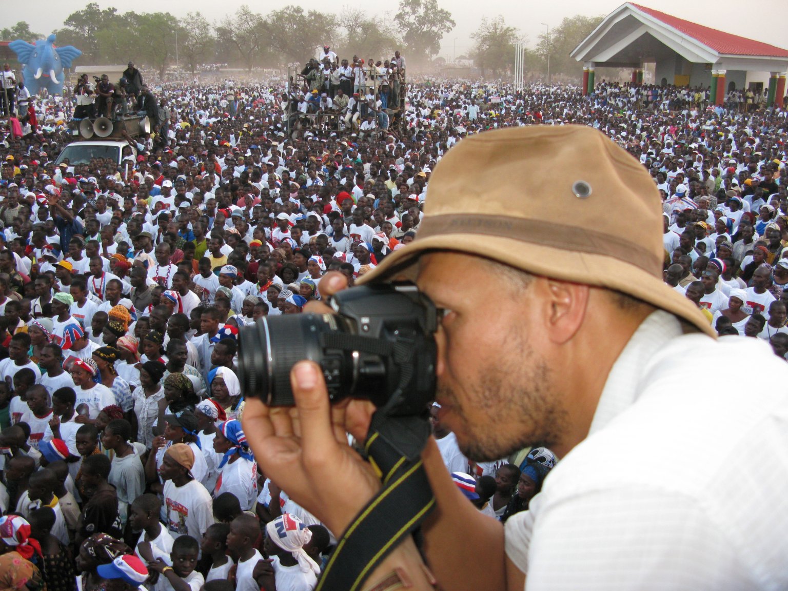 Фото - An African Election: 1536x1152 / 373 Кб