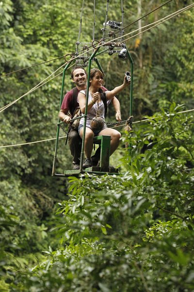 Фото - Love in the Wild: 400x600 / 74 Кб