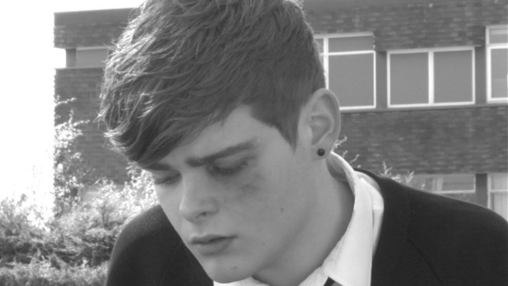 Фото - Pretending You're Blind: 738x416 / 43 Кб