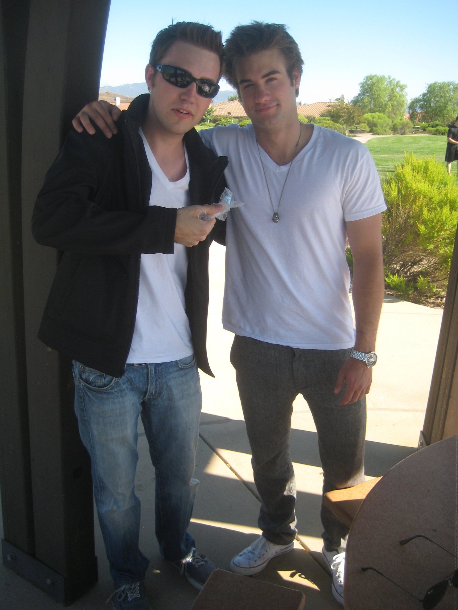 Фото - Youthful Daze: 1536x2048 / 344 Кб