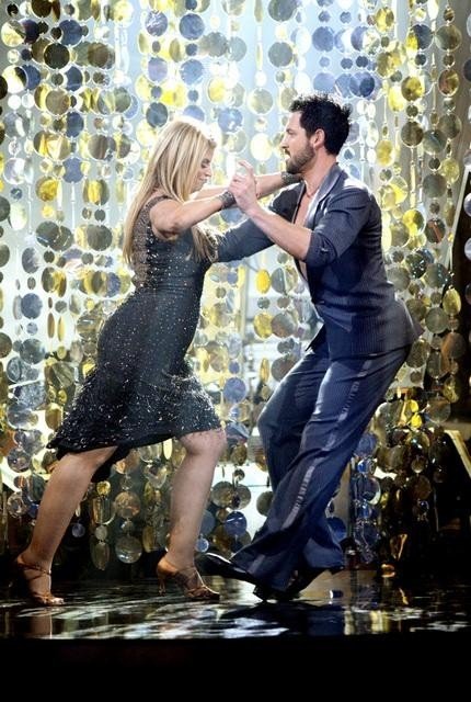 Фото - Танцы со звездами: 430x640 / 77 Кб