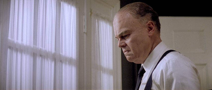 Фото - Дж. Эдгар: 852x363 / 38 Кб