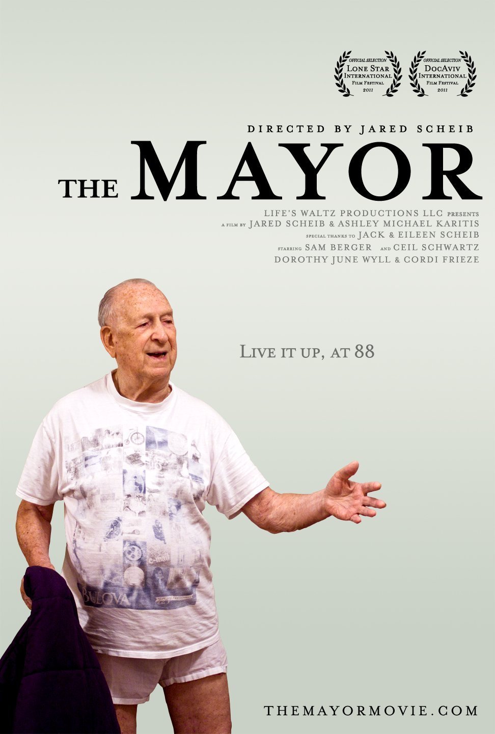 Фото - The Mayor: 972x1440 / 137 Кб
