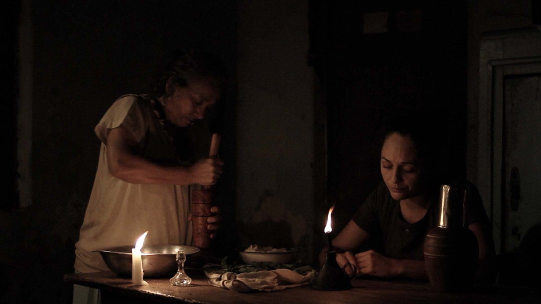 Фото - Mãe e Filha: 1080x608 / 55 Кб