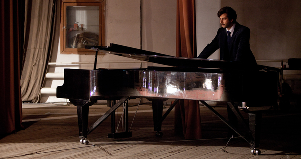 Фото - Высоцкий. Спасибо, что живой: 600x317 / 197.59 Кб