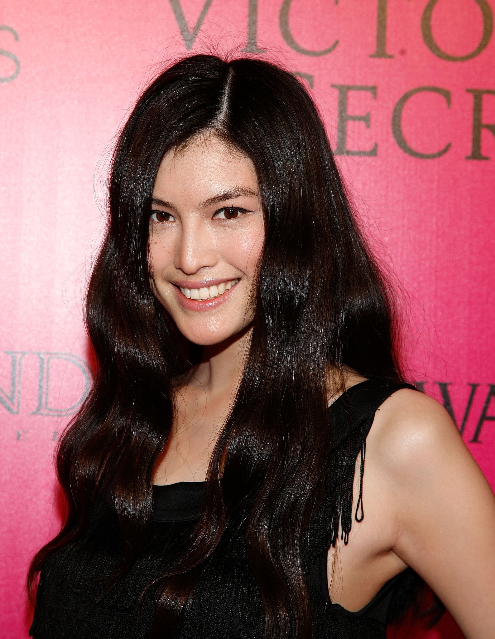 Фото - The Victoria's Secret Fashion Show: 1588x2048 / 623 Кб