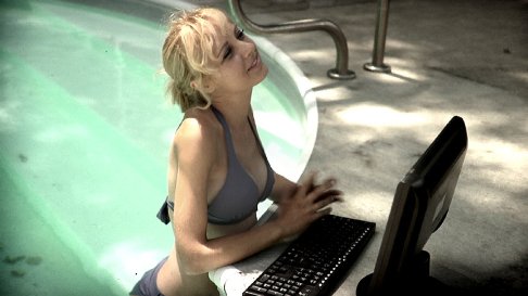 Фото - The Instant Messenger: 486x273 / 26 Кб