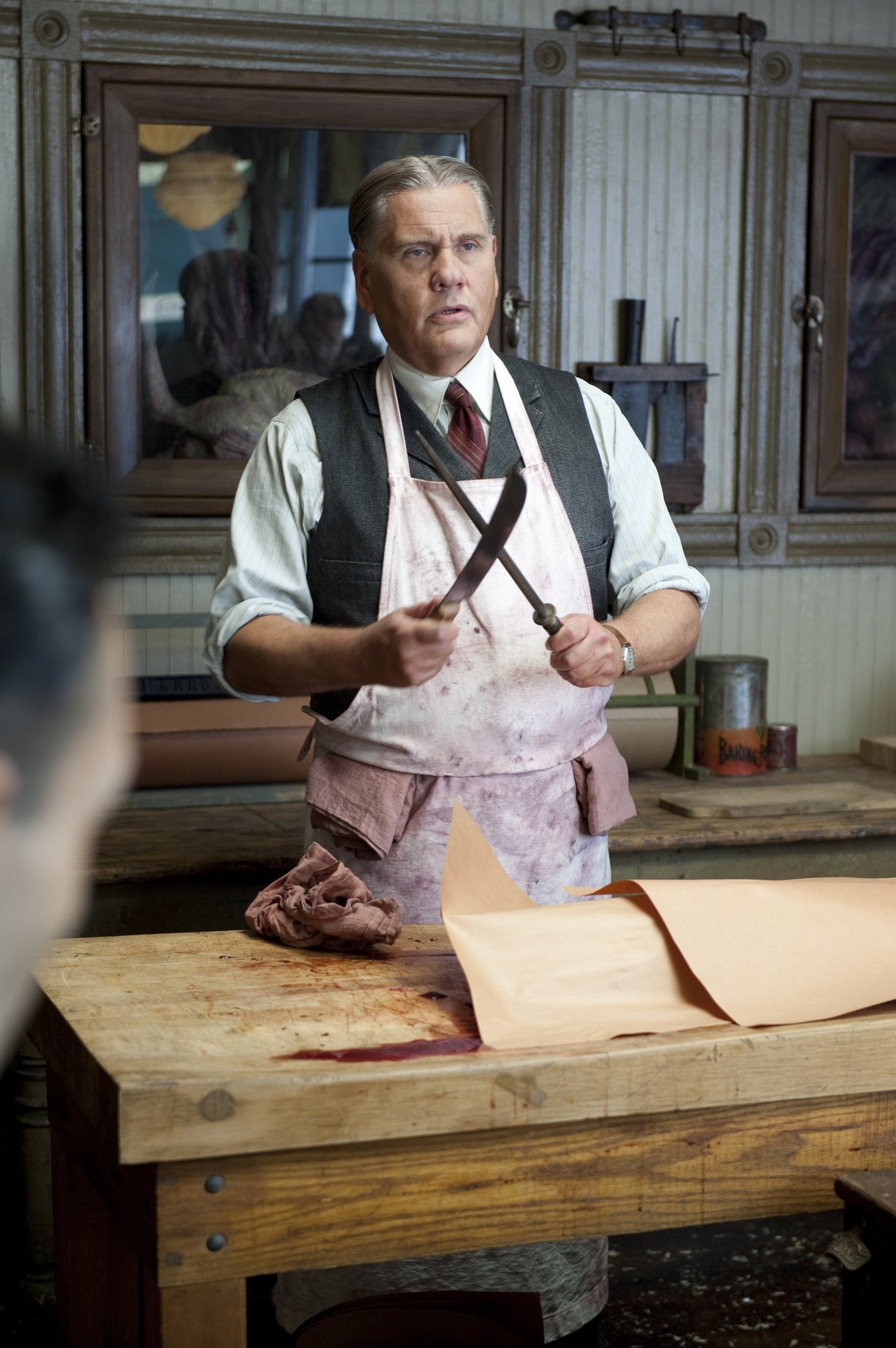 Фото - Преступная империя: 1362x2048 / 372 Кб