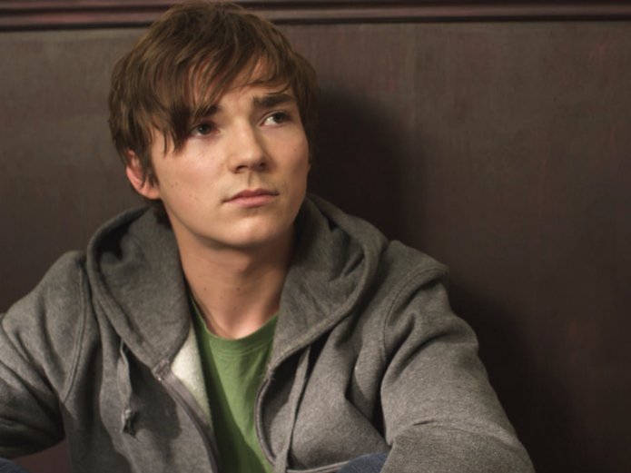 Фото - Booked Out: 695x521 / 42 Кб