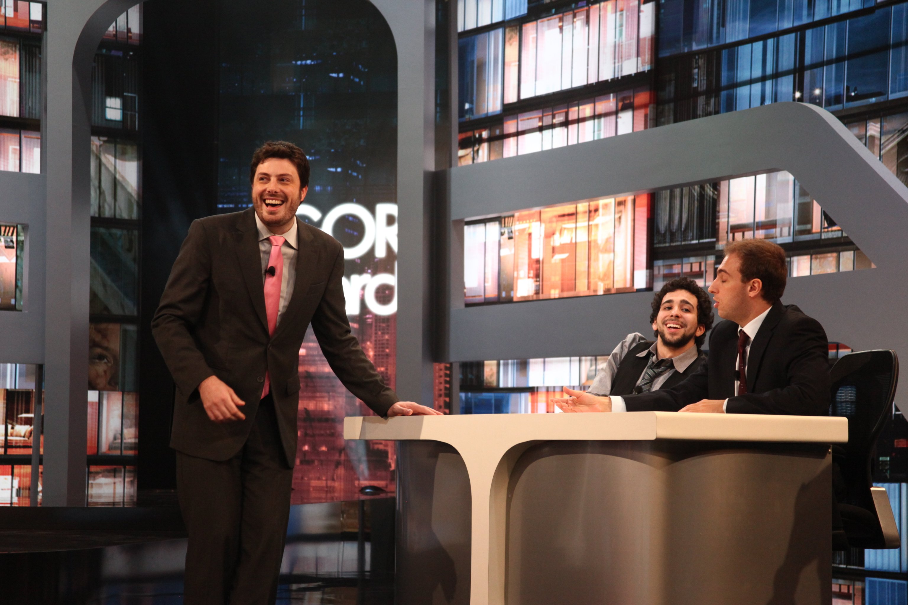 Фото - Agora é Tarde: 3072x2048 / 618 Кб