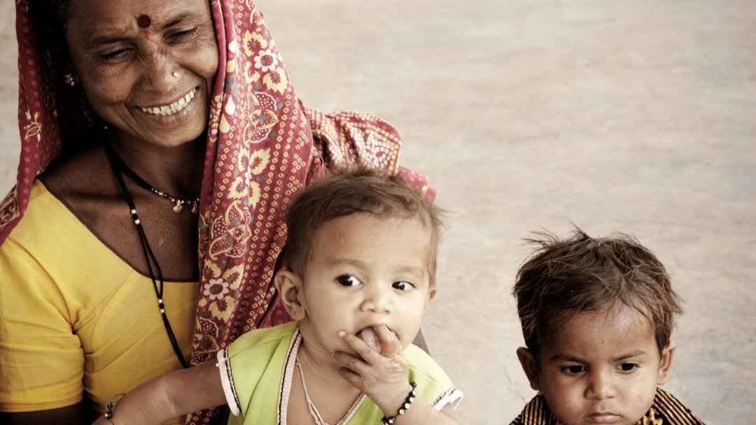 Фото - Rose Circles ~Women's Upliftment~: 1080x608 / 111 Кб