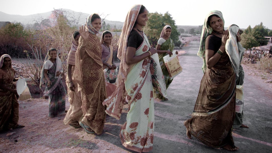 Фото - Rose Circles ~Women's Upliftment~: 1080x608 / 166 Кб