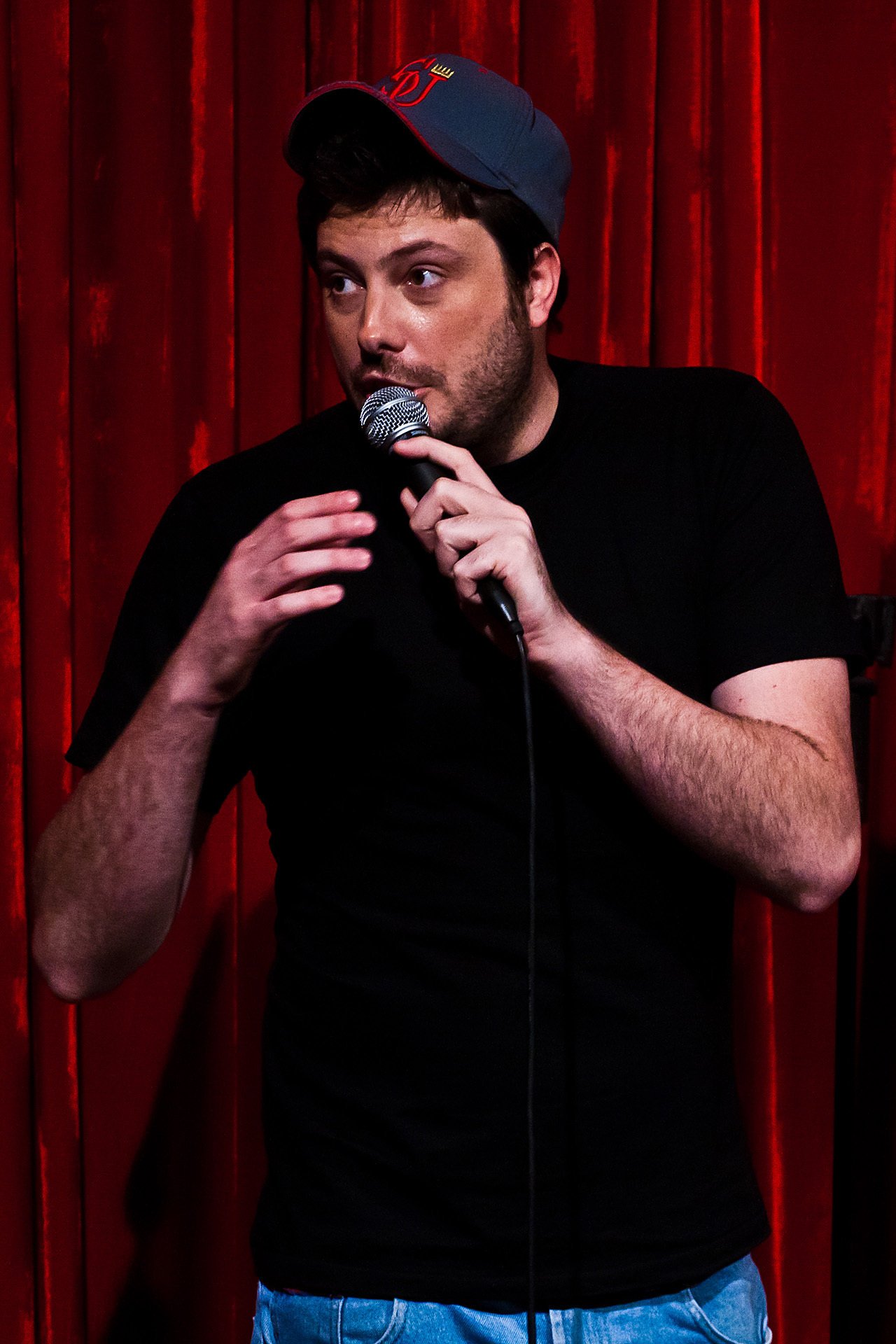 Фото - Danilo Gentili: Volume I: 1280x1920 / 258 Кб