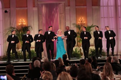Фото - Betty White's 90th Birthday: A Tribute to America's Golden Girl: 400x267 / 29 Кб
