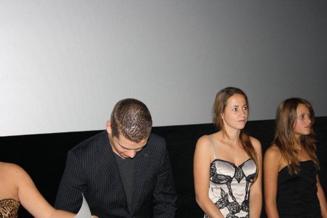 Фото - Genoeg: De Première: 640x427 / 42 Кб