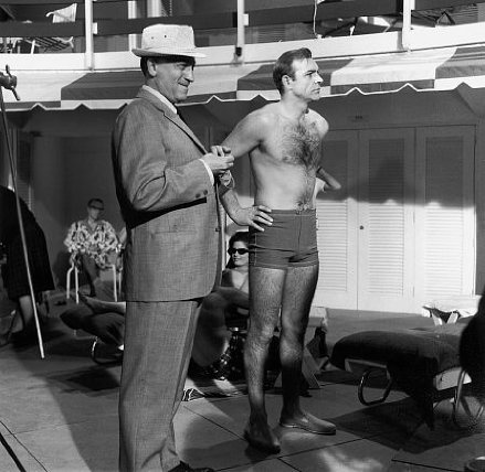 Фото - Голдфингер: 439x428 / 44 Кб