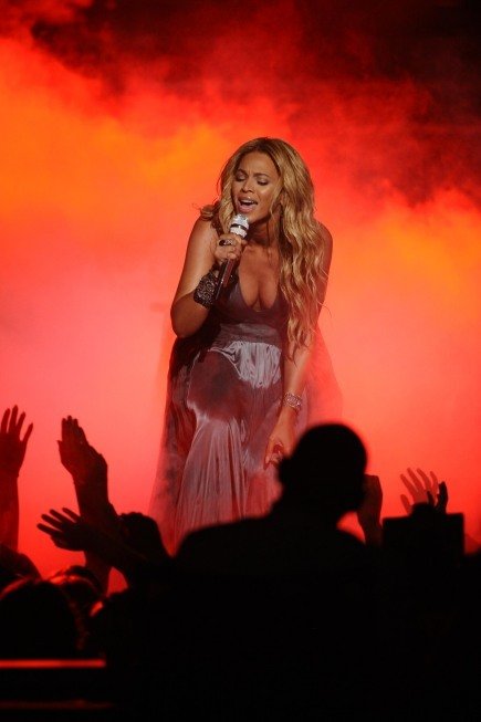 Фото - Американский идол: Поиск суперзвезды: 435x653 / 33 Кб