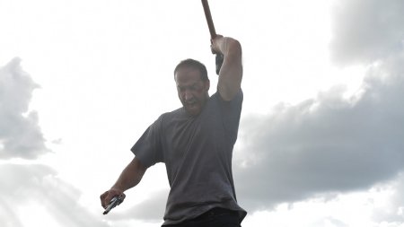 Фото - Dead Season: 450x253 / 11 Кб