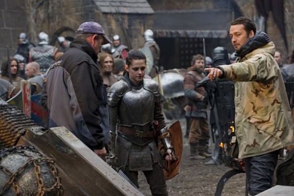 Фото - Белоснежка и охотник: 600x401 / 67.34 Кб