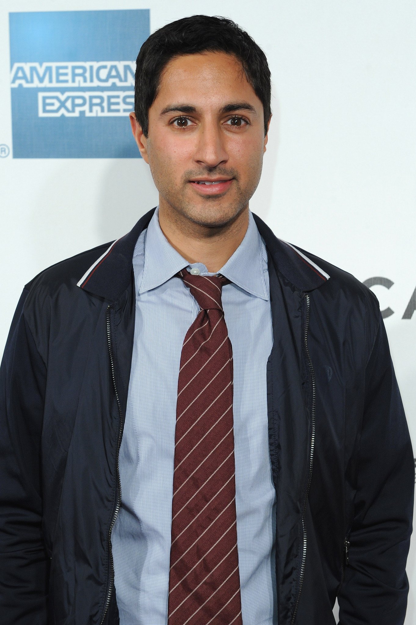 Фото - Красавица из трущоб: 1363x2048 / 518 Кб