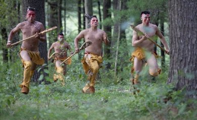 Фото - Crooked Arrows: 390x238 / 29 Кб