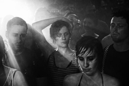 Фото - Их первая ночь: 450x300 / 28.26 Кб