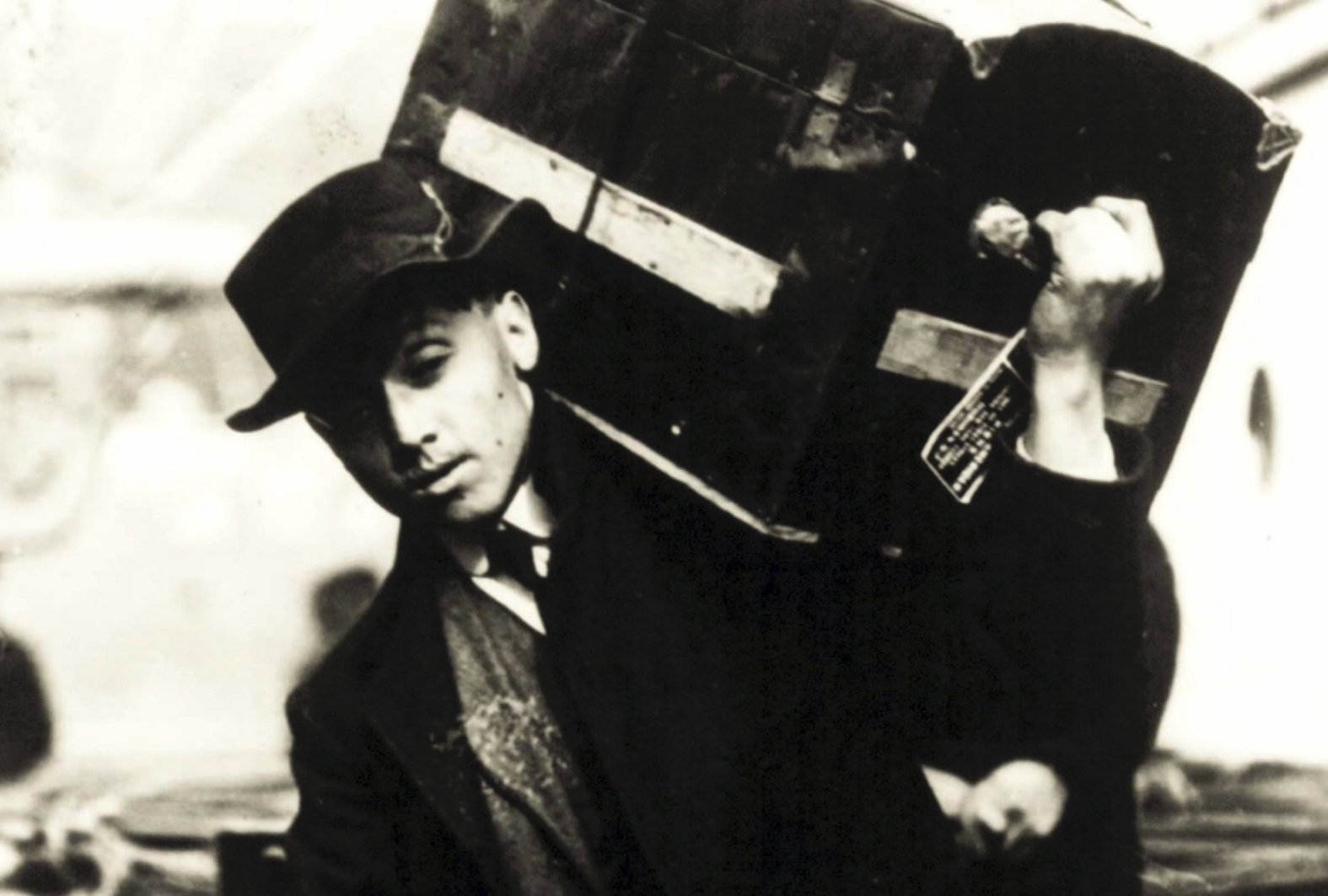 Фото - Immigrant Son: The Story of John D. Mezzogiorno: 1575x1063 / 145 Кб