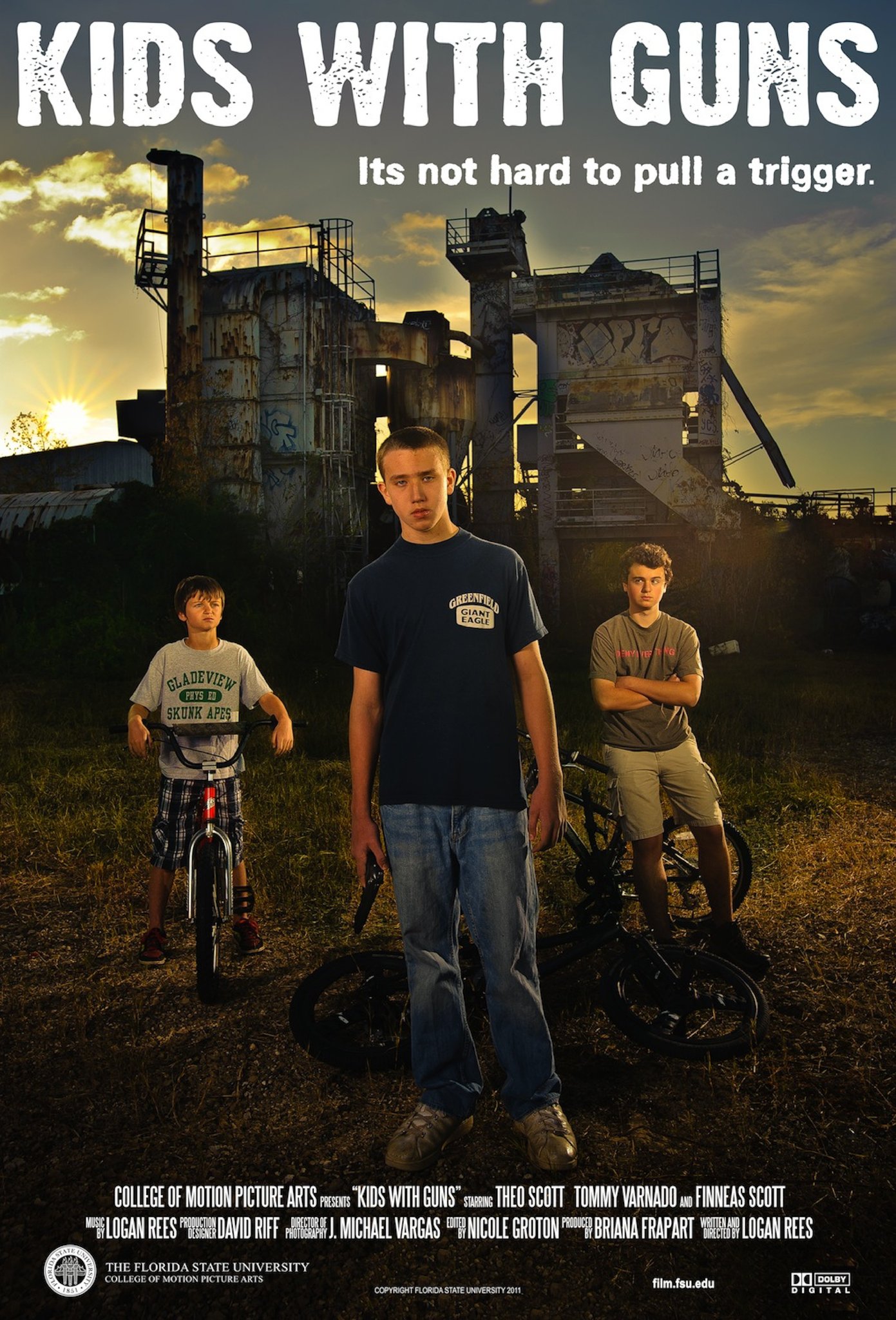 Фото - Kids with Guns: 1391x2048 / 523 Кб