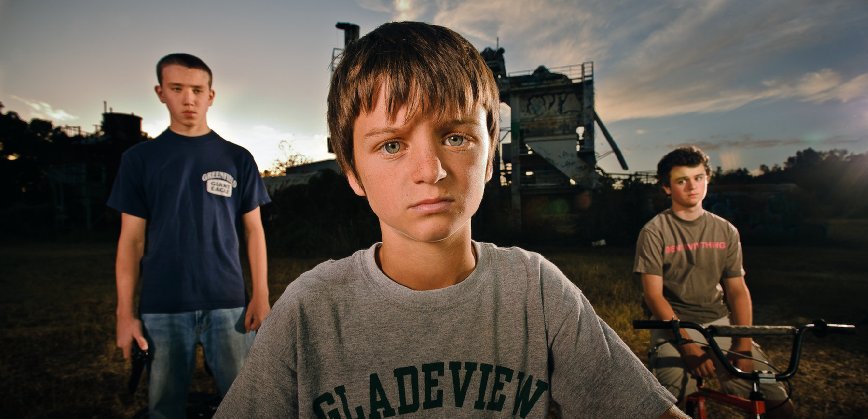 Фото - Kids with Guns: 868x419 / 71 Кб