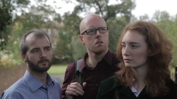 Фото - Collide: 360x202 / 15 Кб