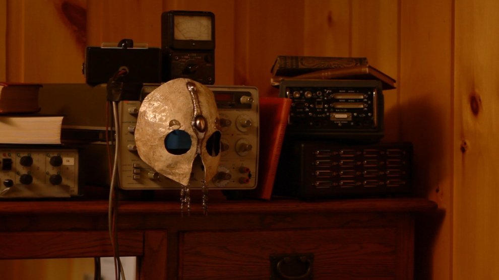 Фото - : 990x556 / 57 Кб