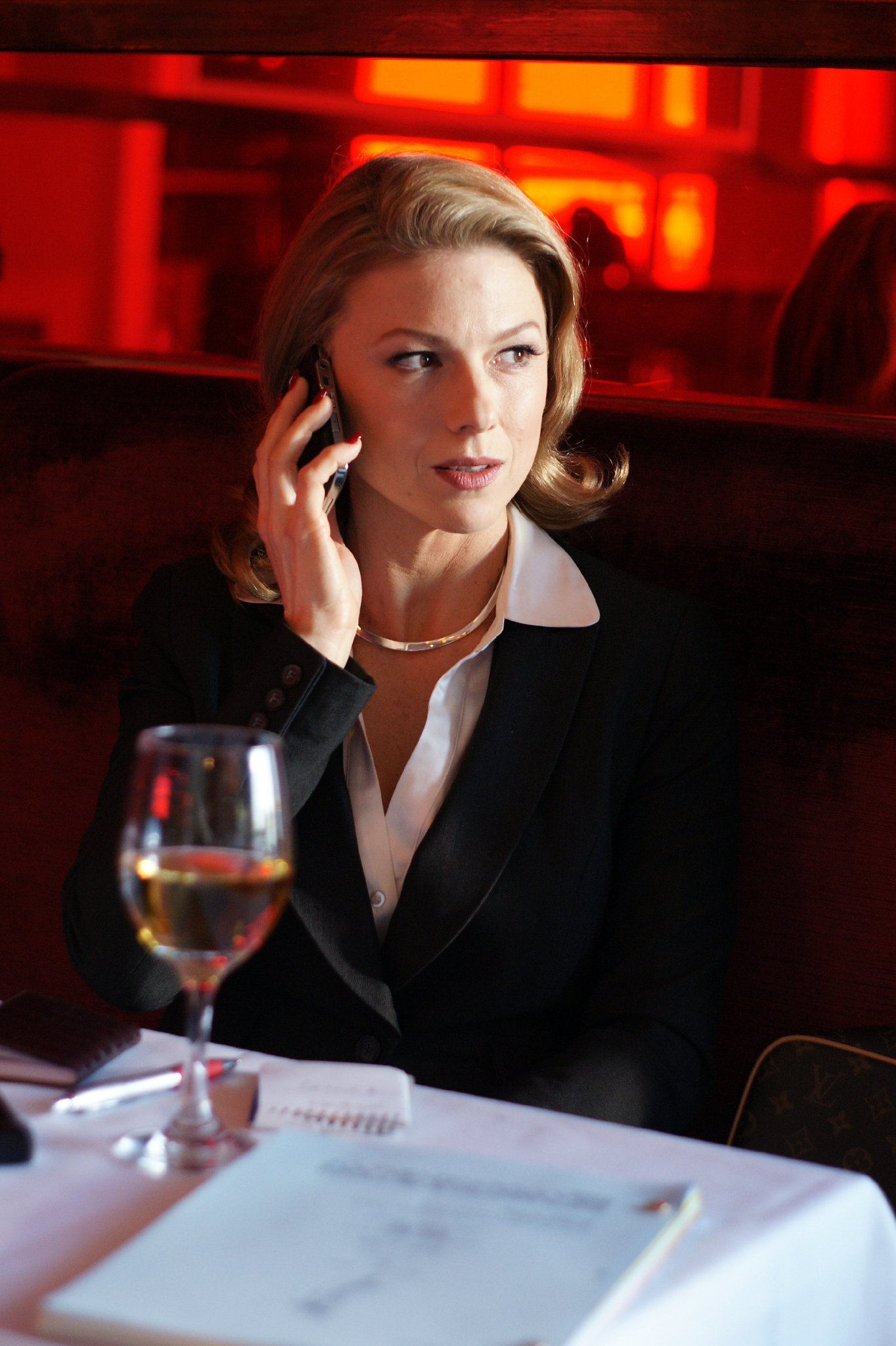 Фото - Huge: 1365x2048 / 293 Кб