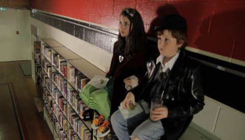 Фото - The Visitors: 480x274 / 26 Кб