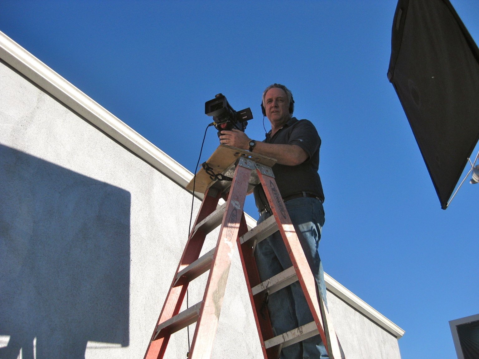 Фото - Invasion of the Money Snatchers: 1536x1152 / 272 Кб