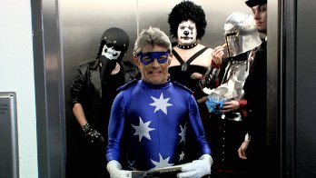 Фото - Justice Squad: 348x196 / 18 Кб