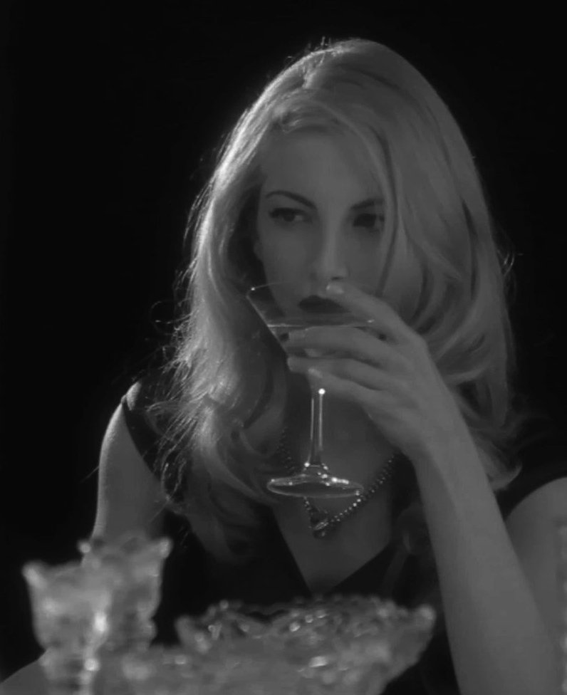 Фото - The Angel Madness: 796x976 / 50 Кб