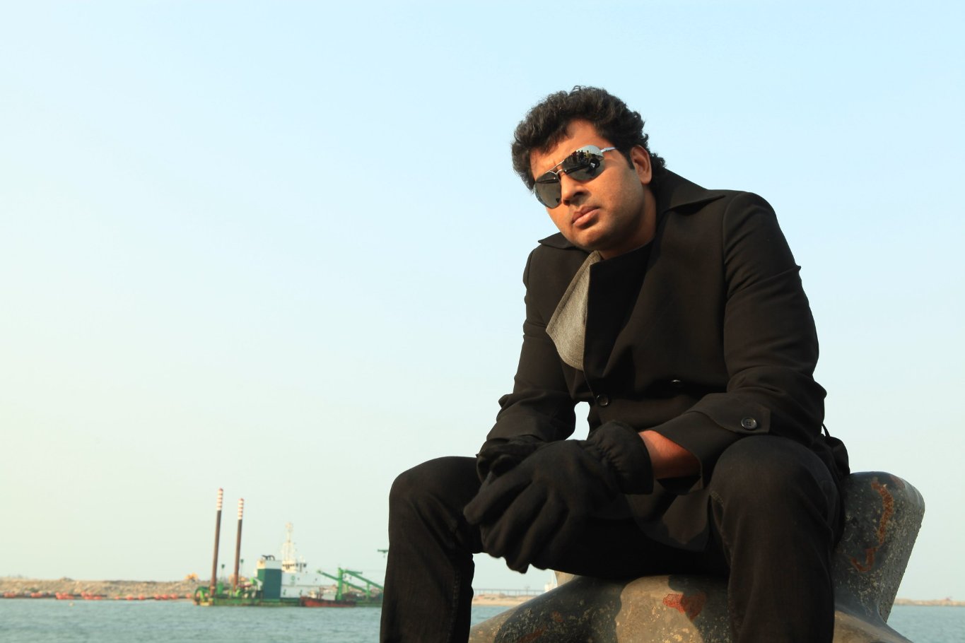 Фото - Mugamoodi: 1365x910 / 76 Кб