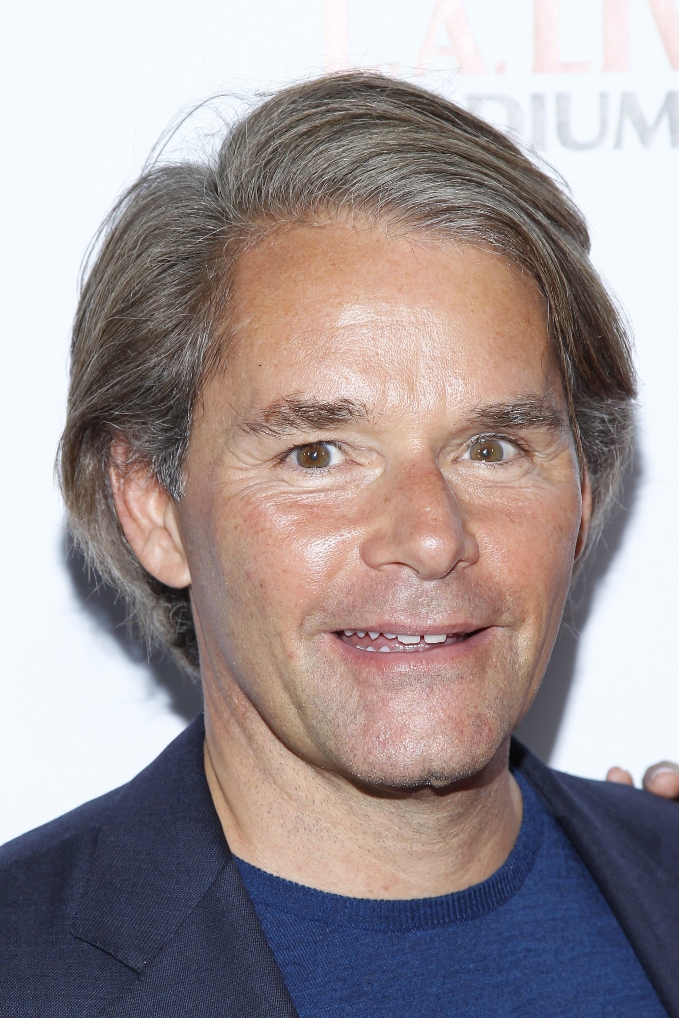 Фото - Departure Date: 1334x2000 / 440 Кб