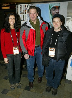 Фото - Рожденные в борделях: 293x400 / 30 Кб