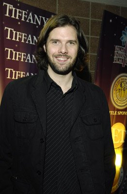 Фото - Сбежавшая работа: 262x400 / 22 Кб