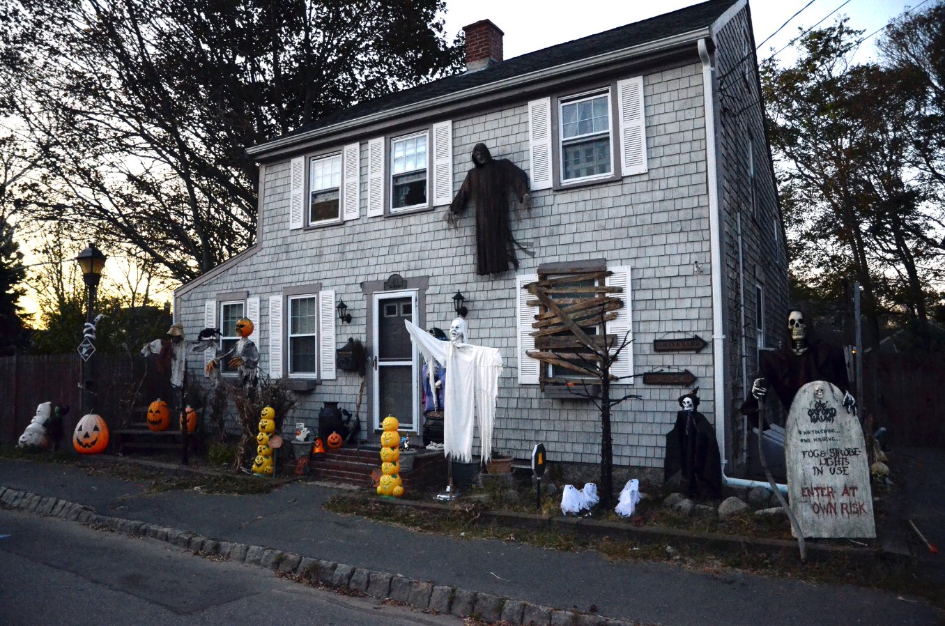 Фото - The American Scream: 1356x898 / 383 Кб