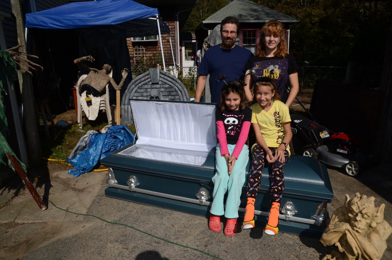 Фото - The American Scream: 1356x898 / 245 Кб