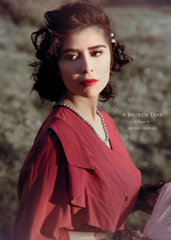 Фото - A Broken Tear: 686x960 / 64 Кб